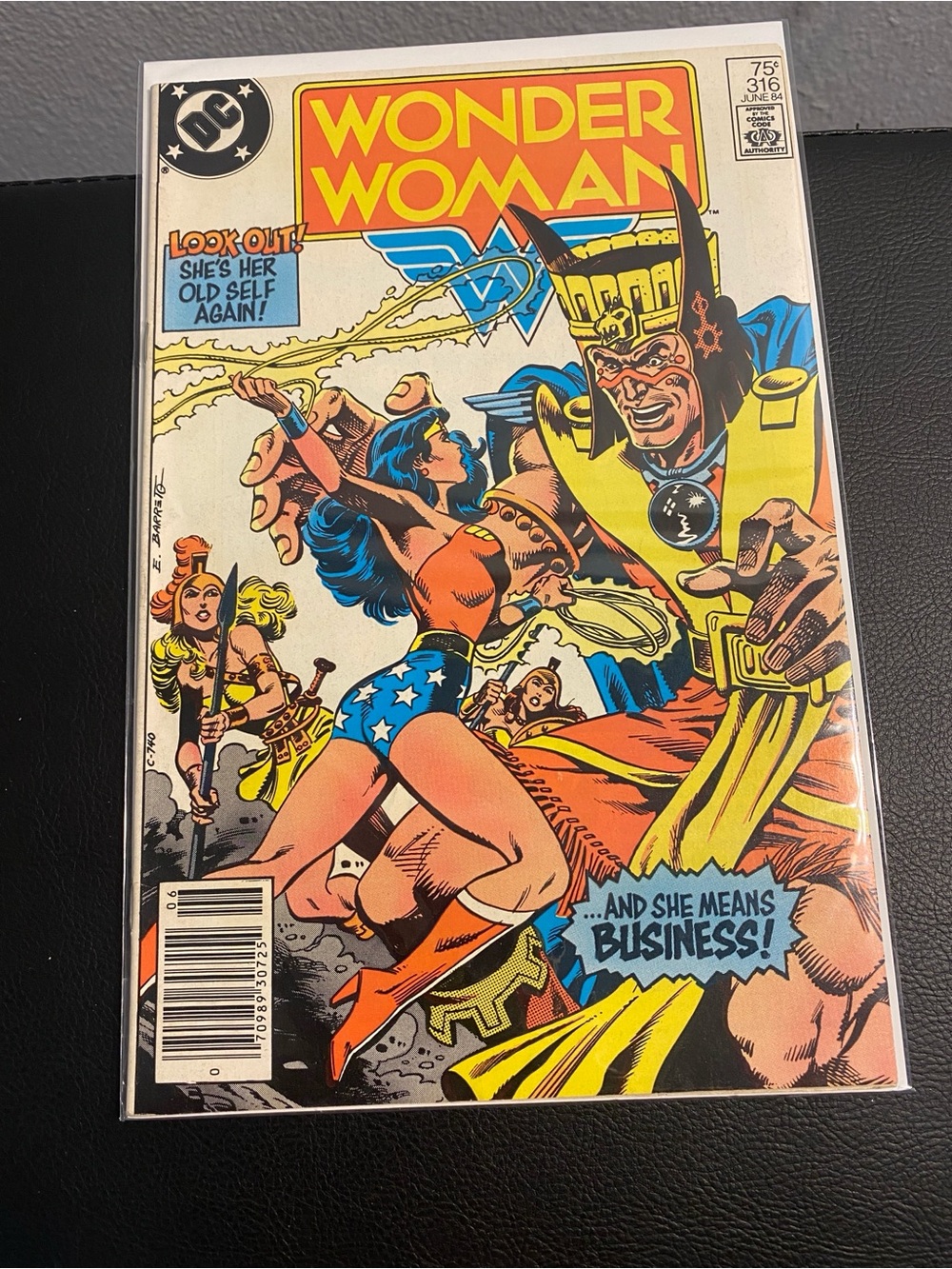 DC Comics Vintage Wonder Woman Original Comic Book 1984